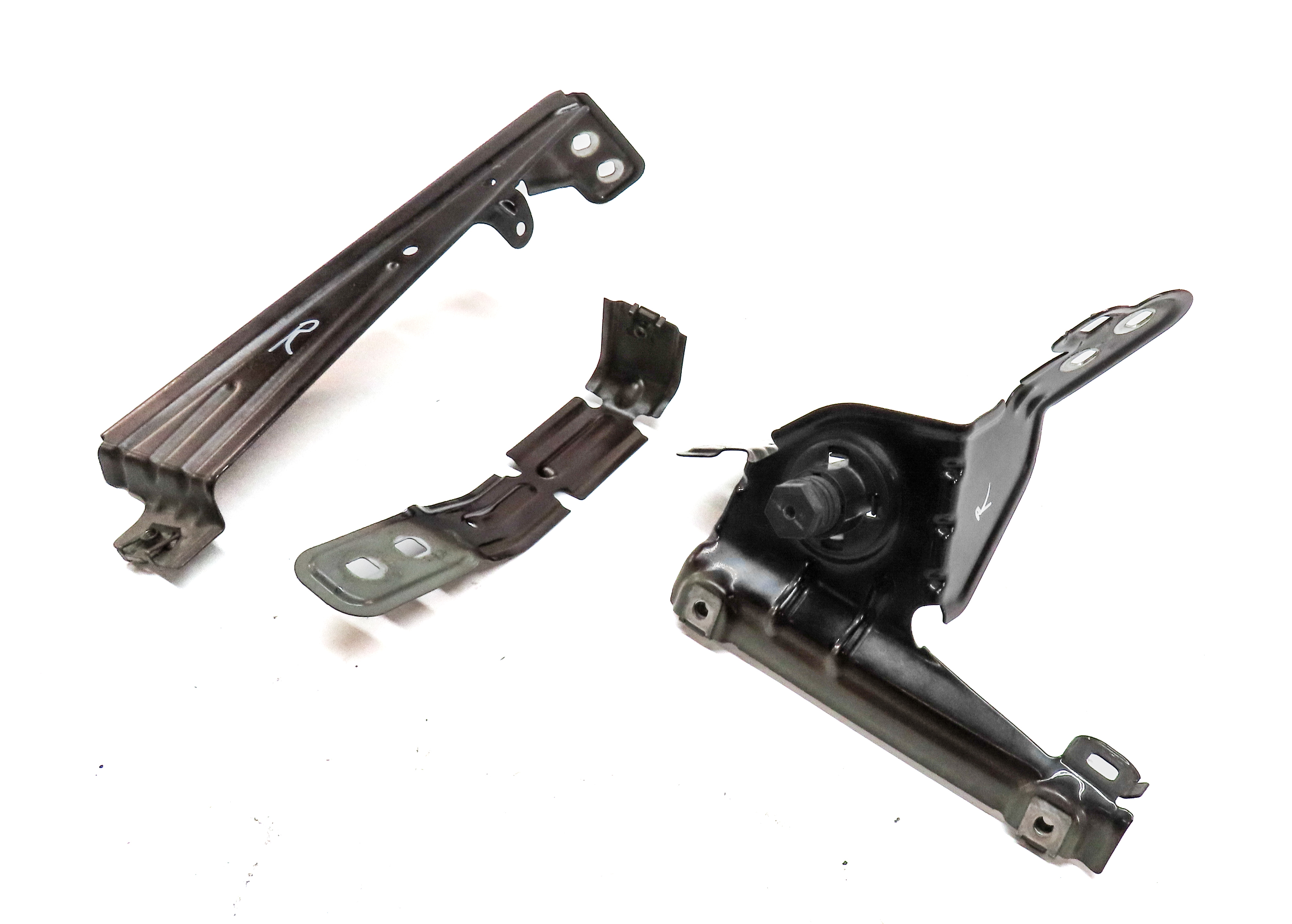 2015 BMW X3 (F25) FRONT RIGHT PASSENGER FENDER MOUNT MOUNTING BRACKET SET-3 — exact item pictured
